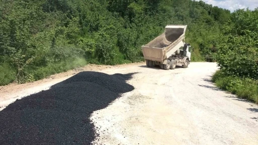 D&uuml;zce&rsquo;de asfalt &ccedil;alışları s&uuml;r&uuml;yor
