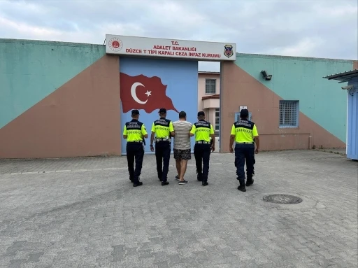 Düzce’de çeşitli suçlardan aranan 55 şahıs yakalandı
