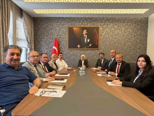 D&uuml;zce&rsquo;de eğitim &ccedil;alışmaları değerlendirme toplantısında ele alındı
