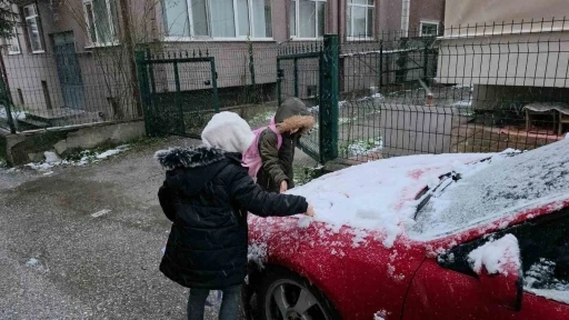 D&uuml;zce&rsquo;de kar s&uuml;rprizi
