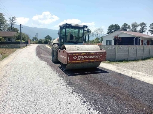 D&uuml;zce&rsquo;de k&ouml;ylerde sathi kaplama &ccedil;alışmaları tamamlanıyor
