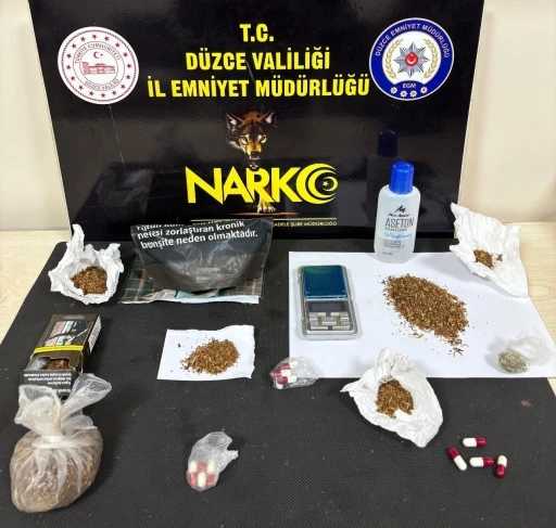 D&uuml;zce&rsquo;de uyuşturucu operasyonunda 3 tutuklama

