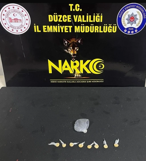 D&uuml;zce&rsquo;de uyuşturucu taciri 1 ş&uuml;pheli tutuklandı
