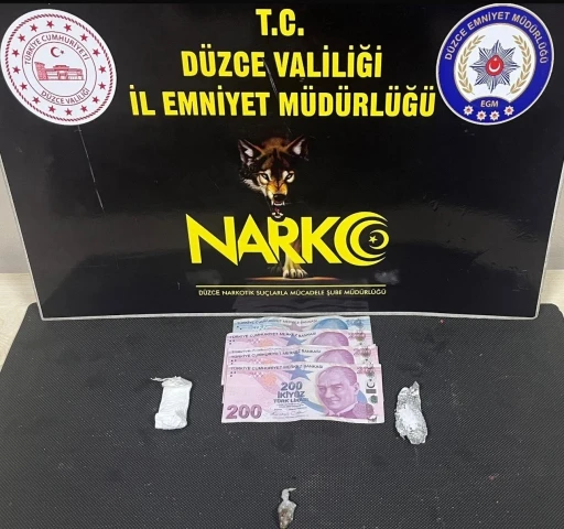 D&uuml;zce&rsquo;de uyuşturucu ticareti yapan 1 kişi tutıklandı
