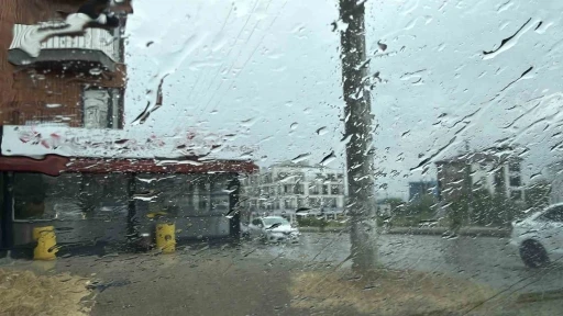 D&uuml;zce&rsquo;de yağış etkili oluyor
