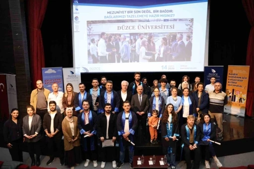 D&uuml;zce &Uuml;niversitesi&rsquo;nde mezunlarla anlamlı buluşma
