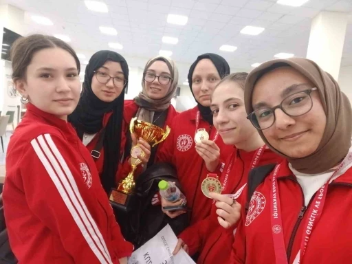D&uuml;zce&rsquo;ye atıcılıkta T&uuml;rkiye şampiyonluğu
