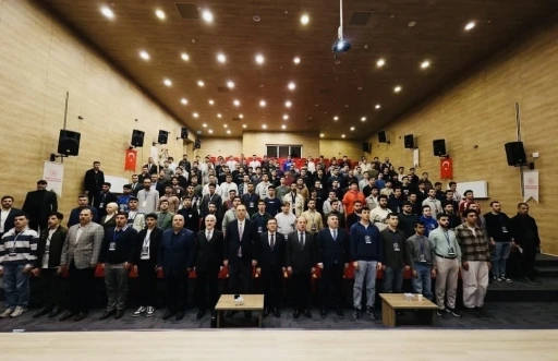 D&uuml;zceli gen&ccedil;ler kampa katıldı
