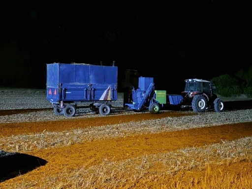 (Düzeltme) Saman dökme tartışması kanlı bitti: Muhtar ve oğlu öldü
