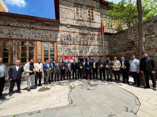 Ebubekir Efendi Daru&rsquo;l Huffaz&rsquo;ı da yıl sonu heyecanı

