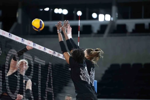 Eczacıbaşı Dynavit, Kupa Voley&rsquo;de final hedefliyor
