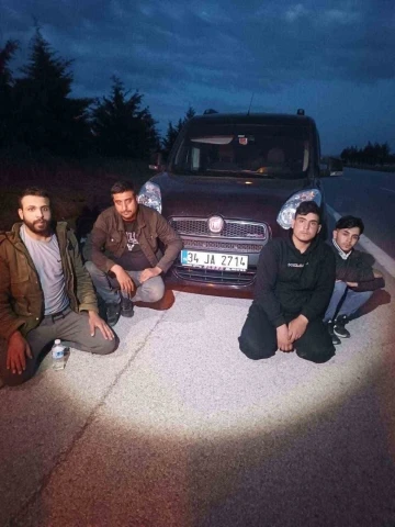 Edirne’de 3 düzensiz göçmen yakalandı
