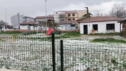 Edirne&rsquo;de dolu yağışı
