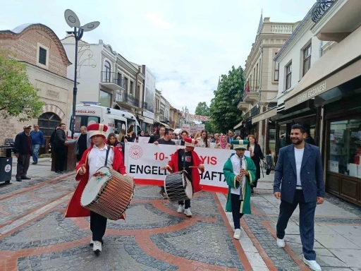Edirne&rsquo;de Engelliler Haftası kutlamalarında renkli g&ouml;r&uuml;nt&uuml;ler oluştu
