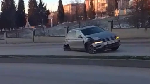 Edirne&rsquo;de gizli buzlanma zincirleme kazaya neden oldu
