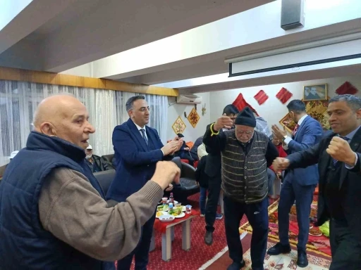 Edirne&rsquo;de huzurevinde sıra gecesi: G&ouml;n&uuml;ller bir oldu, y&uuml;zler g&uuml;ld&uuml;
