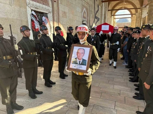 Edirne&rsquo;de Kıbrıs Gazisi Celal Ko&ccedil; son yolculuğuna uğurlandı
