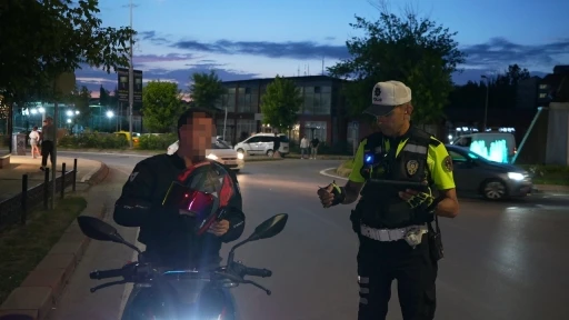 Edirne&rsquo;de polis ekiplerinden trafik ve asayiş denetimi
