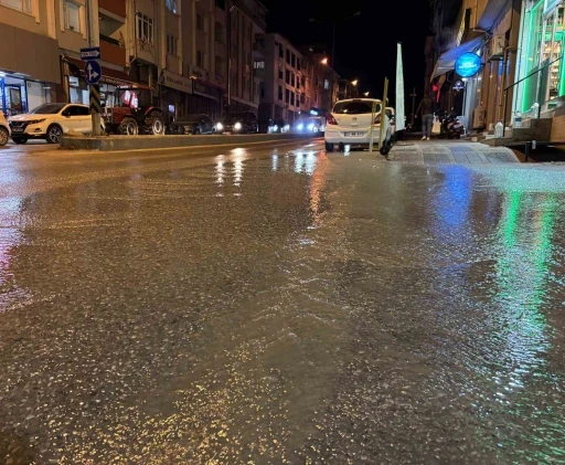 Edirne&rsquo;de su borularındaki patlaklar vatandaşın tepkisini &ccedil;ekiyor
