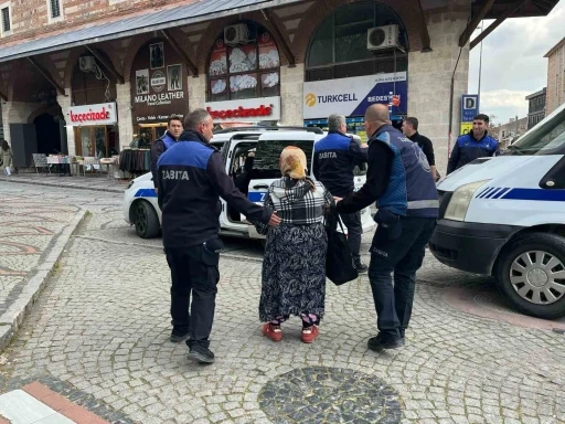 Edirne’de zabıtadan dilencilere ve işgallere operasyon
