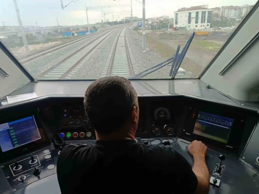 Edirne İstanbul&rsquo;a komşu oluyor, Vali Sezer test s&uuml;r&uuml;ş&uuml;ne katıldı
