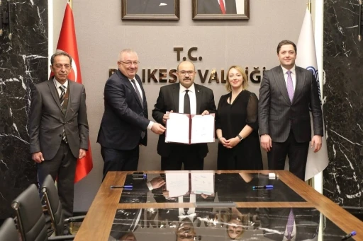 Edremit&rsquo;e &uuml;&ccedil; yeni aile sağlığı merkezi kazandırılıyor
