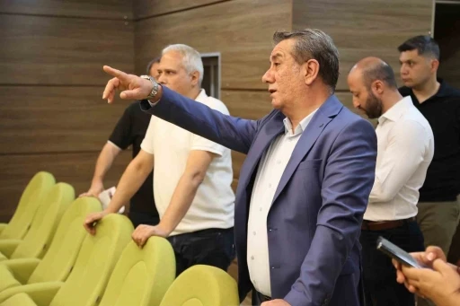 Efeler Belediyesi Muzaffer İzg&uuml; Salonu yeni y&uuml;z&uuml;yle sanatseverleri bekliyor
