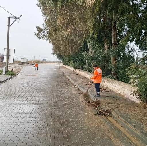 Efeler Belediyesi&rsquo;nde yağmur mesaisi

