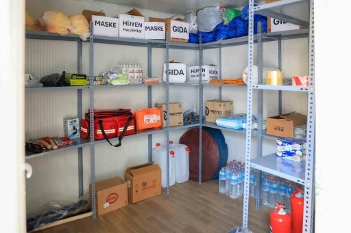 Efeler Belediyesi&rsquo;nden afet konteyneri desteği
