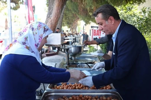 Efeler Belediyesi&rsquo;nden depremde hayatını kaybedenler i&ccedil;in lokma hayrı
