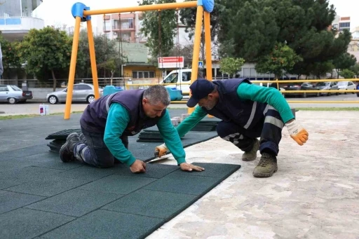 Efeler Belediyesi&rsquo;nden parklarda bakım ve onarım &ccedil;alışması
