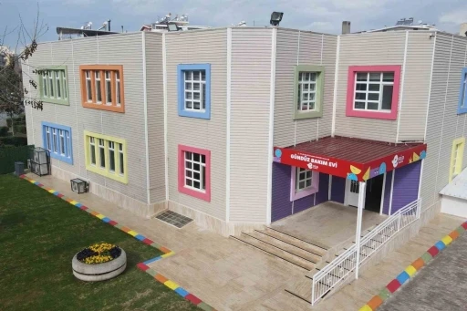 Efeler Belediyesi&rsquo;nin G&uuml;nd&uuml;z Bakımevlerinde &ouml;n kayıtlar başladı
