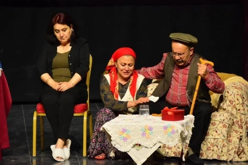 Efeler&rsquo;de &rsquo;Karar anı&rsquo; tiyatro oyunu sahnelenecek
