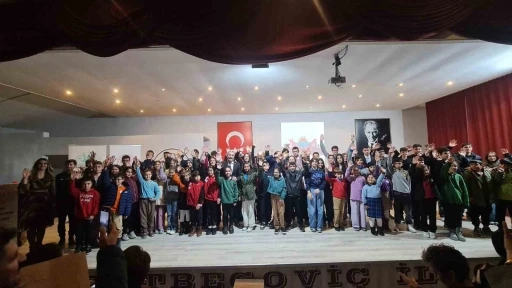 Efeler&rsquo;de &ouml;ğrenci meclisi a&ccedil;ılış programı ger&ccedil;ekleştirildi
