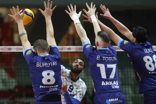Efeler Ligi: Fenerbahçe: 3 - Arkas Spor: 1
