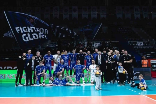 Efeler Ligi: Halkbank: 3 - Alanya Belediyespor: 1
