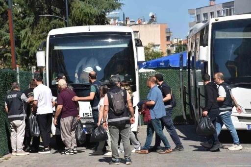 Ege &Uuml;niversitesi&rsquo;ndeki yolsuzluk operasyonunda, eski dekan ve başhekim dahil 27 tutuklama
