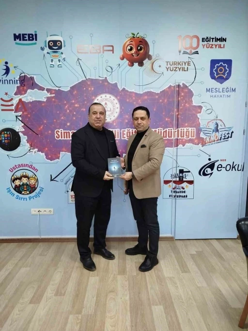 Eğitimci-Yazar Turan Akbulut&rsquo;un yeni kitabı okurlarıyla buluştu

