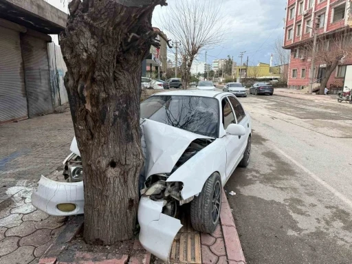 Ehliyetsiz direksiyona ge&ccedil;ip kaza yapan &ccedil;ocuk s&uuml;r&uuml;c&uuml;ye 46 bin 874 TL ceza uygulandı
