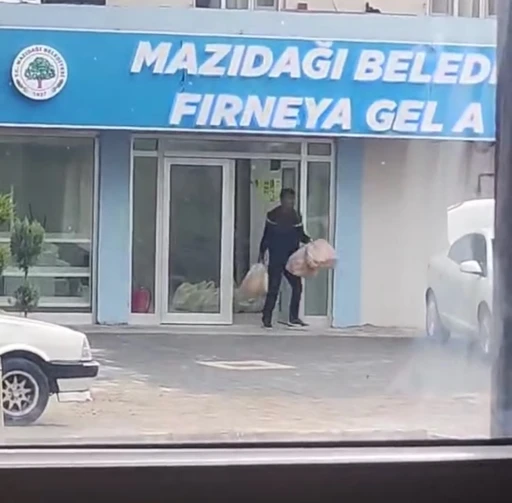 Ekmek satışında ayrıcalık tepki çekti
