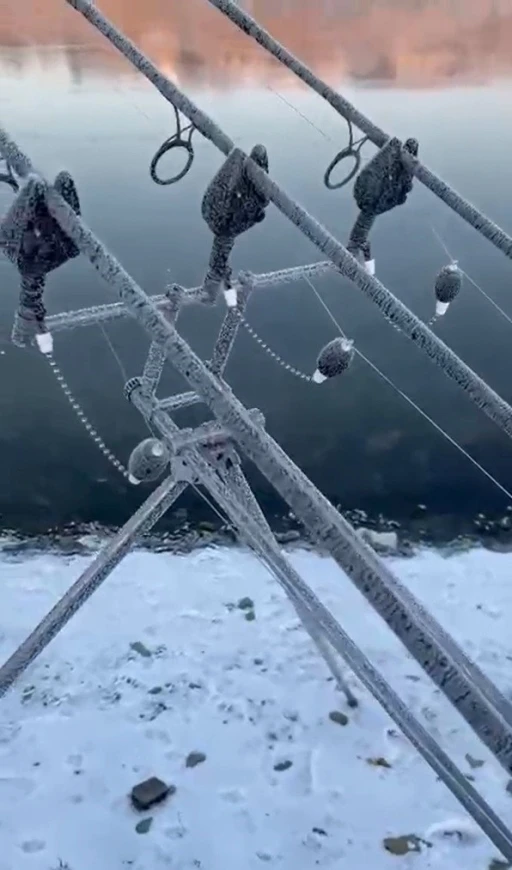 Eksi 22 derecede olta buz tuttu
