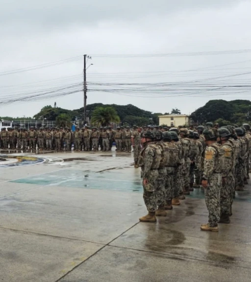 Ekvador&rsquo;da organize su&ccedil;la m&uuml;cadelede 10 bin askerle "B&uuml;t&uuml;nc&uuml;l H&uuml;cum" operasyonu
