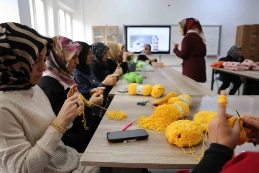 El emeği g&ouml;z nuru amigurumiler, Elazığ&rsquo;dan İngiltere&rsquo;ye
