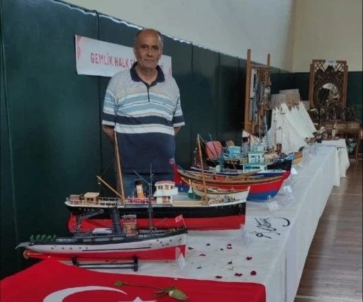 El emeğiyle tarihe yolculuk; Savaş gemilerini birebir &ouml;l&ccedil;ekle &uuml;retiyor

