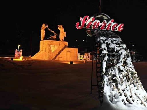 Elazığ &Ccedil;ayda&ccedil;ıra Kavşağı&rsquo;nda kar manzarası
