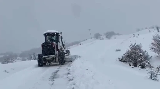Elazığ&rsquo;da 407 k&ouml;y yolunda &ccedil;alışmalar s&uuml;r&uuml;yor
