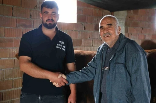 Elazığ’da 75 yaşındaki emekli polisin kurbanlık pazarlığı yüzleri güldürdü
