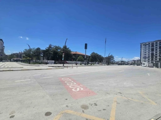 Elazığ&rsquo;da cadde ve sokaklar boş kaldı
