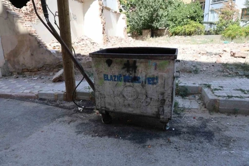 Elazığ’da çöp konteynerinde yeni doğmuş bebek bulundu
