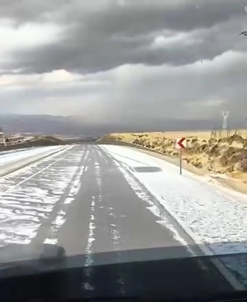 Elazığ’da dolu yağışı
